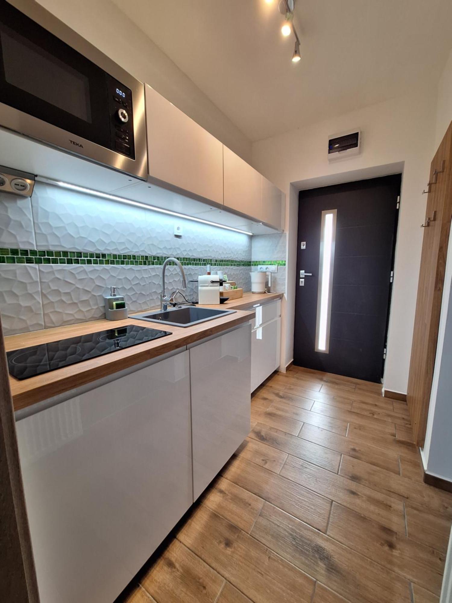 Happy Home Apartman Miskolc Esterno foto