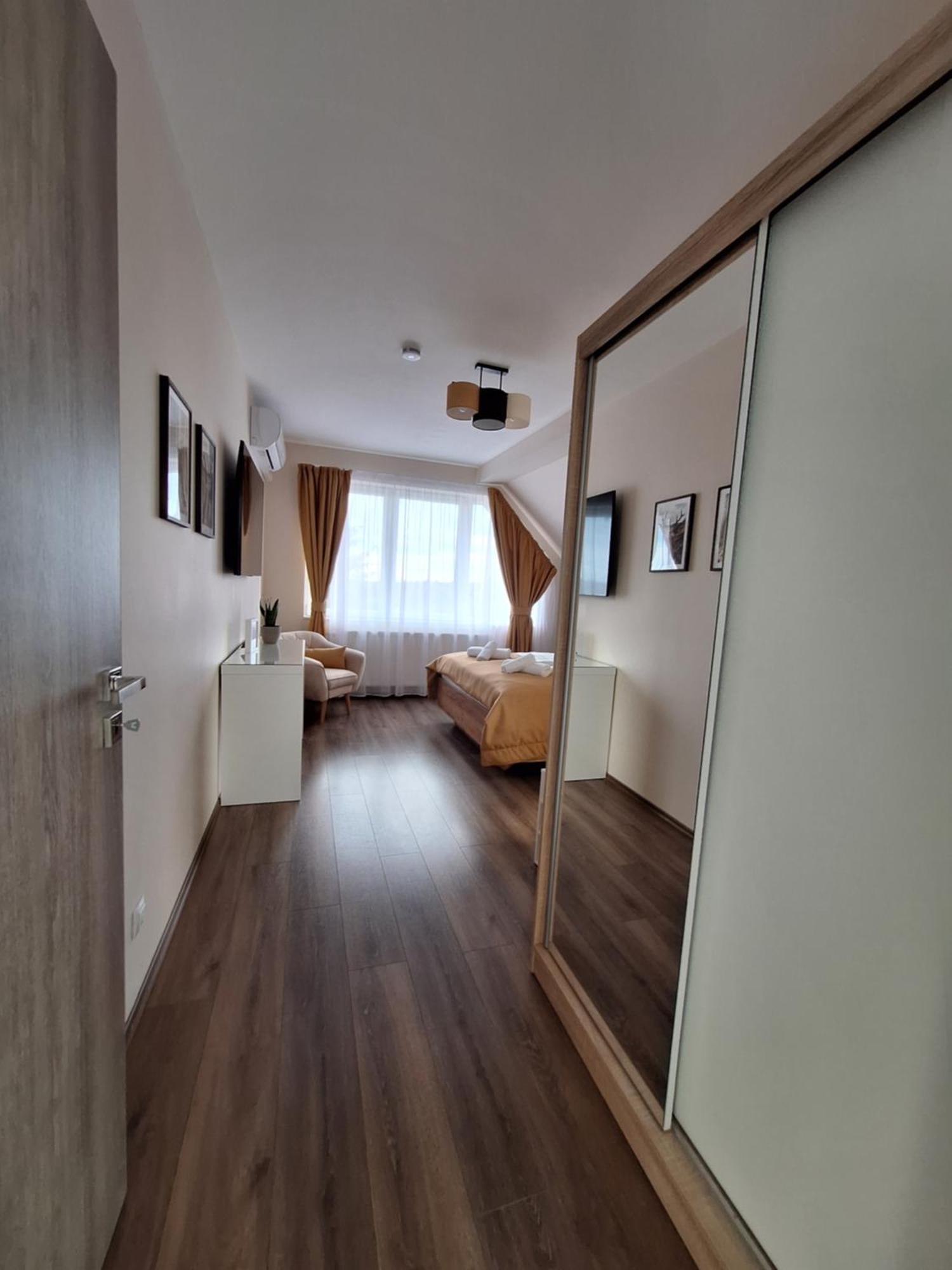 Happy Home Apartman Miskolc Esterno foto