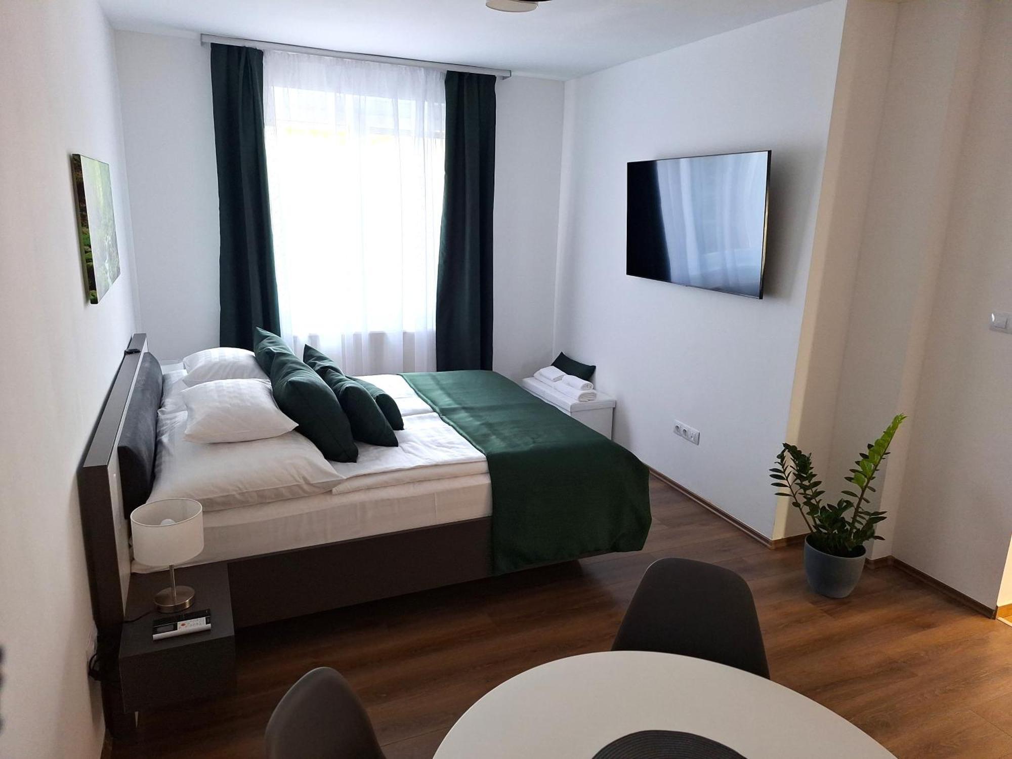 Happy Home Apartman Miskolc Esterno foto