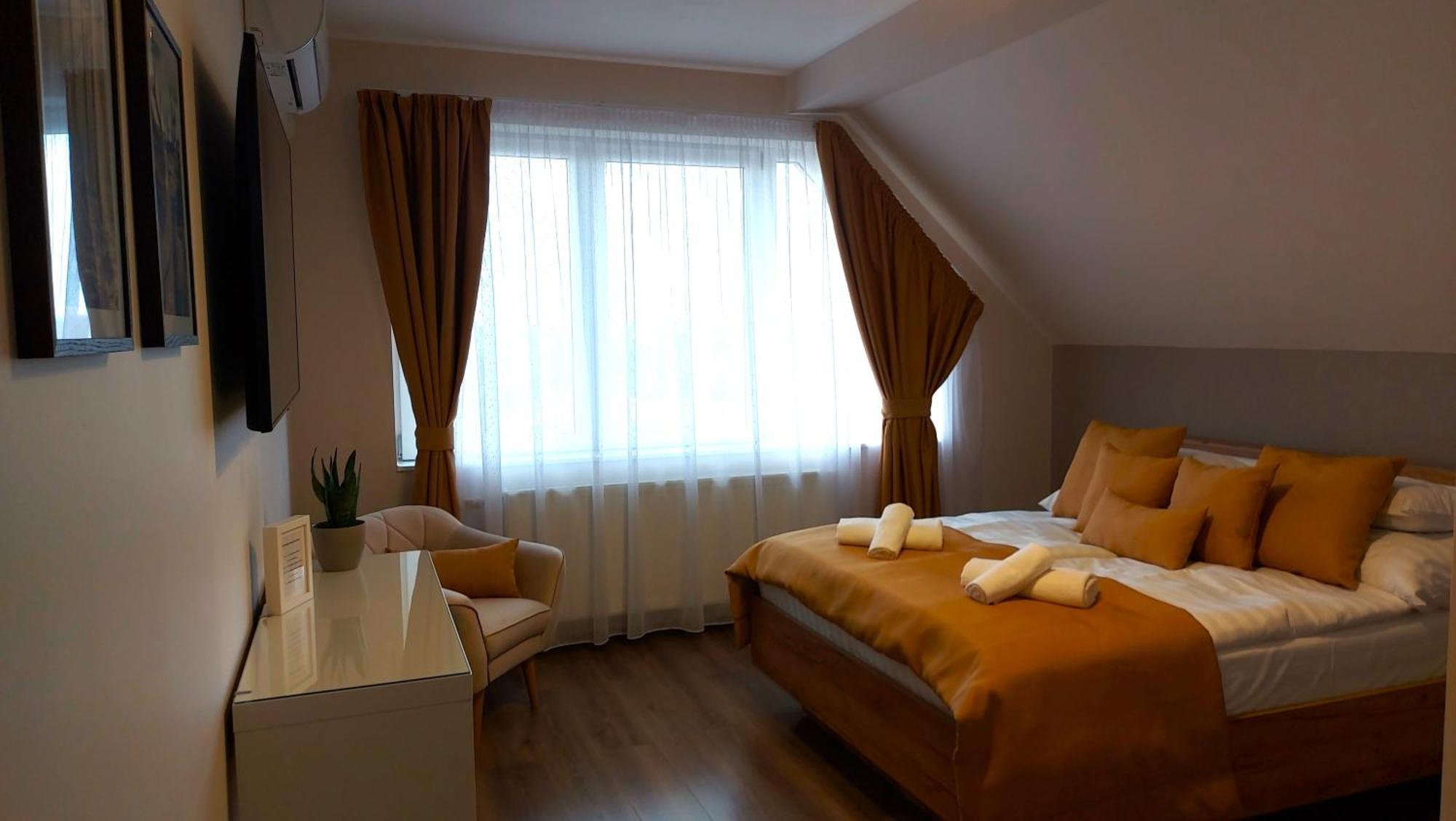Happy Home Apartman Miskolc Esterno foto